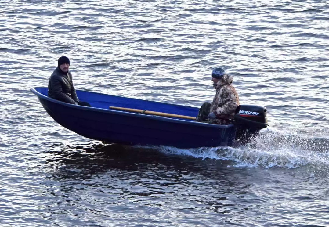 Стеклопластиковая лодка Neman-340 (тримаран) в Кемерово