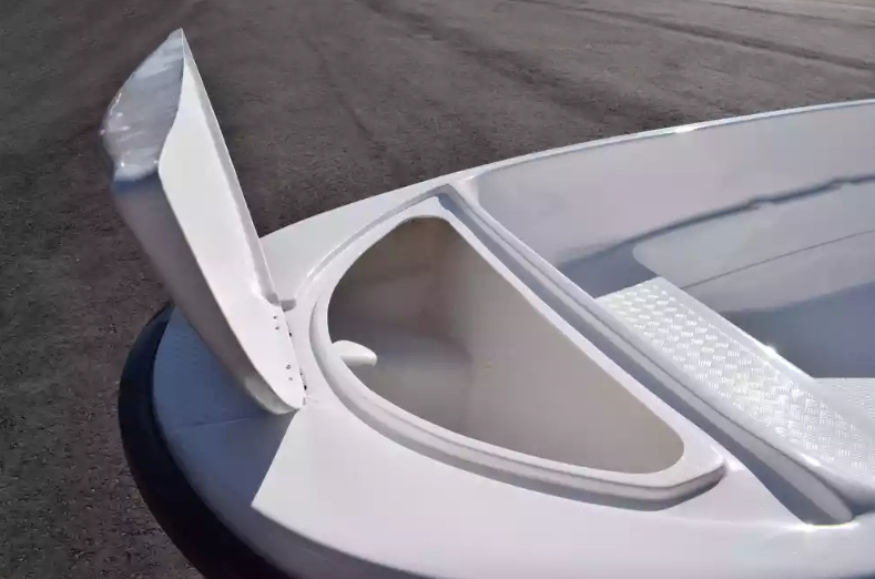 Стеклопластиковая лодка Пингвин (тримаран) в Кемерово