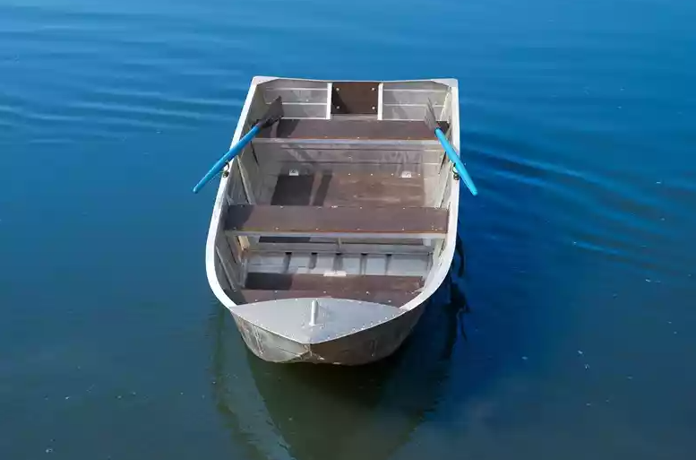 Алюминиевая лодка Вятка-Профи 32 в Кемерово