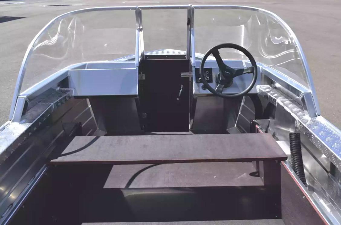 Алюминиевая лодка Wyatboat-390 DCM в Кемерово