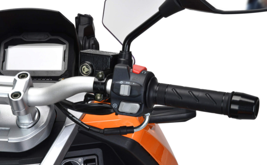 Скутер MOTOLAND (МОТОЛЕНД) T-MAX 150 в Кемерово