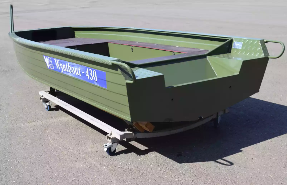 Алюминиевая лодка  Wyatboat-430 Master Fish в Кемерово