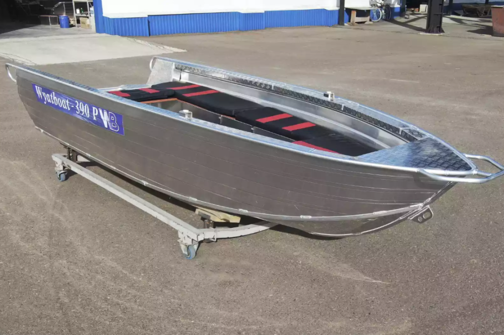 Алюминиевая лодка Wyatboat-390РМ увеличенный борт в Кемерово