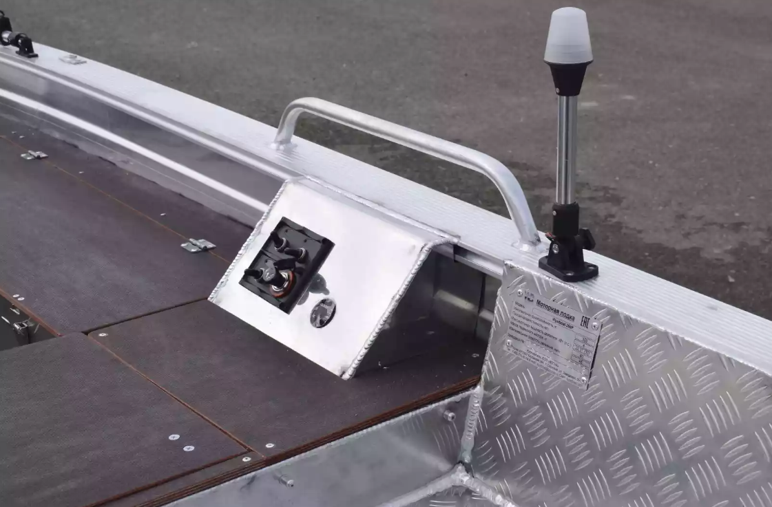 Алюминиевая лодка Wyatboat-390РМ в Кемерово