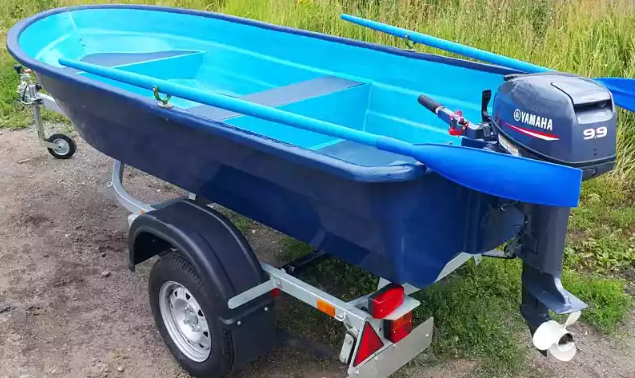 Стеклопластиковая лодка Neman-340 (тримаран) в Кемерово