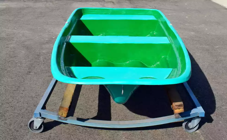 Стеклопластиковая лодка Старт (тримаран) в Кемерово