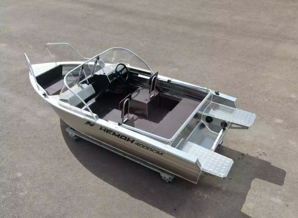 Алюминиевая лодка  Неман-400 DCM NEW в Кемерово