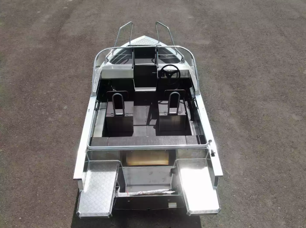 Алюминиевая лодка  Неман-400 DCM NEW в Кемерово