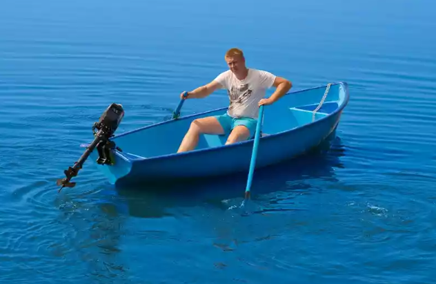 Стеклопластиковая лодка Омуль в Кемерово