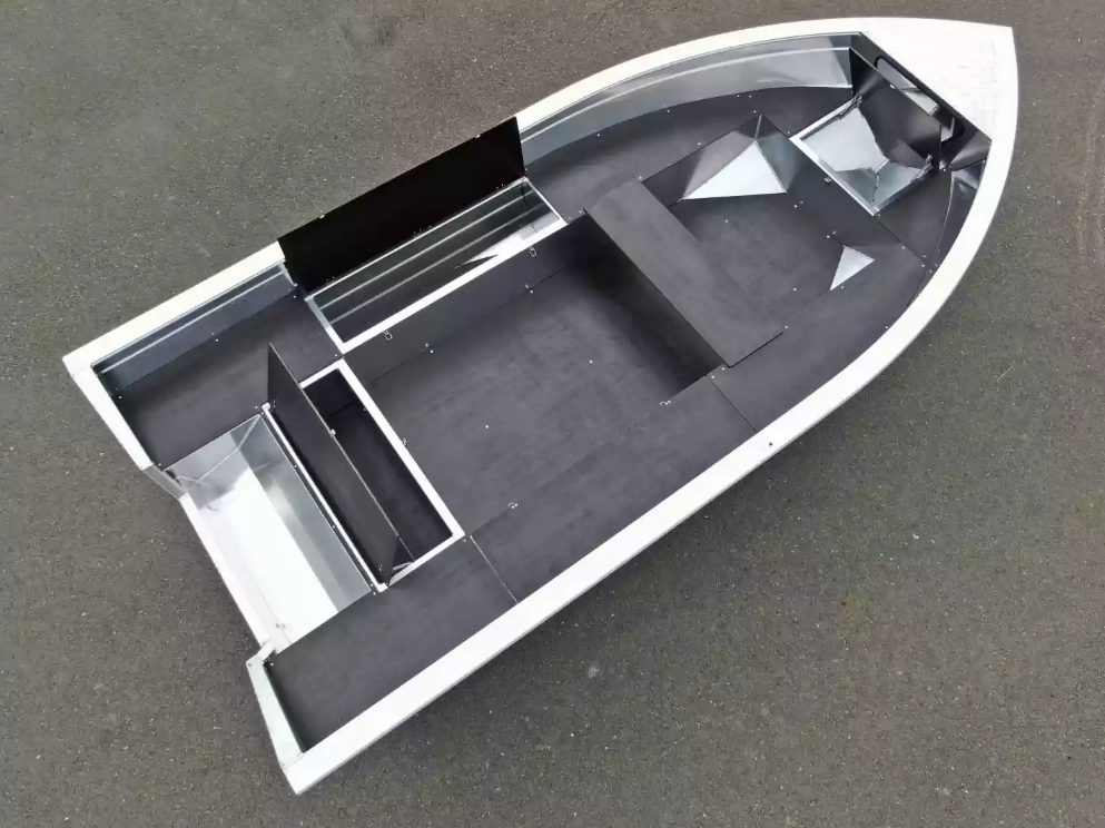 Алюминиевая лодка  Неман-420 в Кемерово