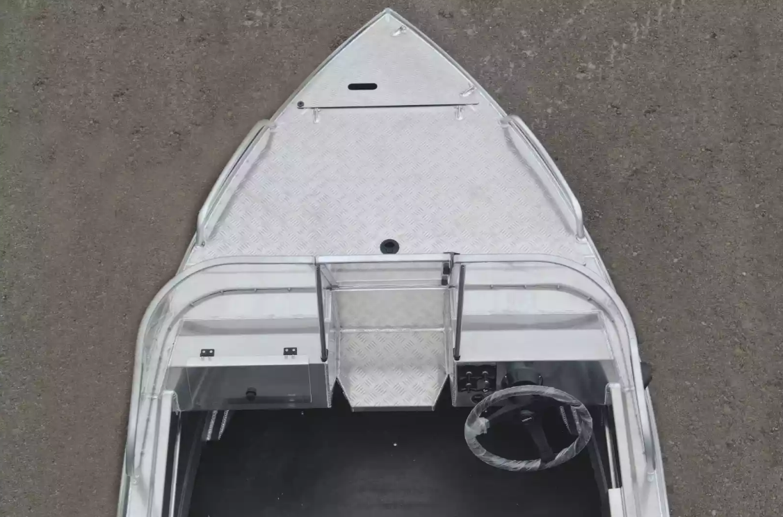 Алюминиевая лодка  Neman-400 PRO в Кемерово