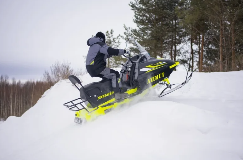 Миниснегоход Бурлак Азимут 20 л.с.  Б/У в Кемерово