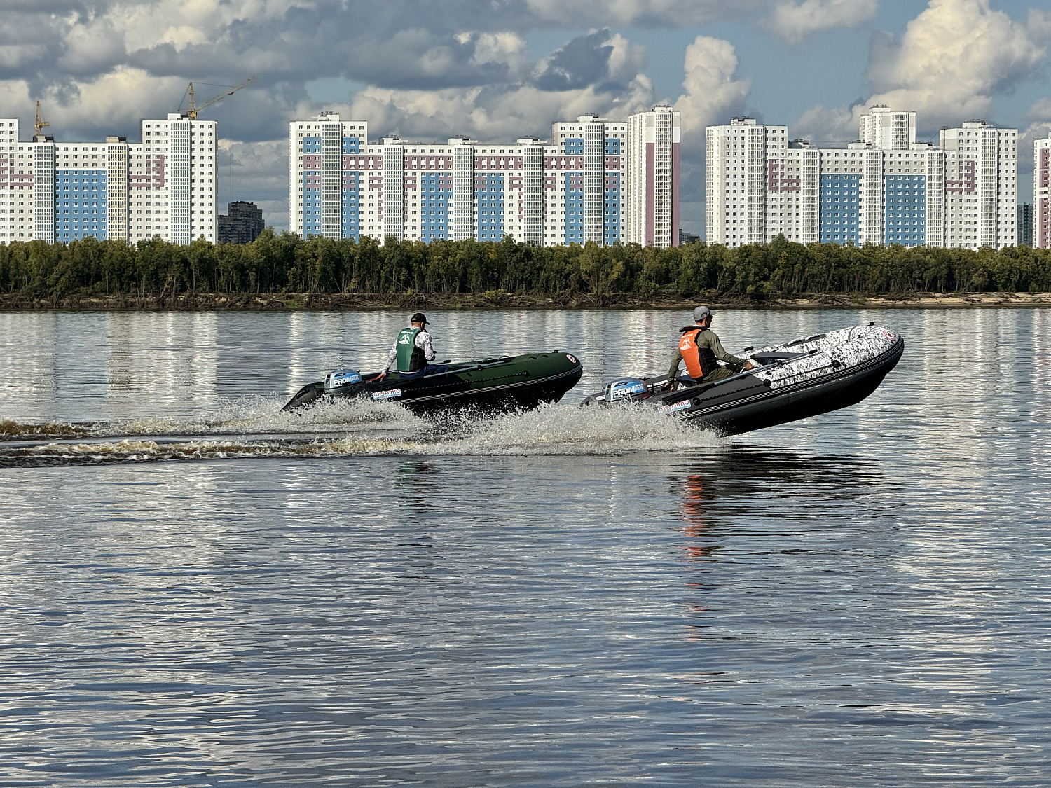 Лодка MISHIMO BIG FLOOR 440 в Кемерово