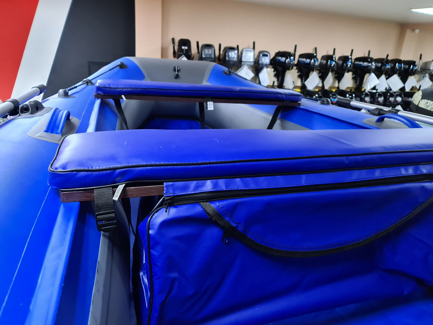 КОМПЛЕКТ МЯГКИХ НАКЛАДОК С СУМКОЙ ДЛЯ ЛОДОК 90Х20 СИНИЙ в Кемерово