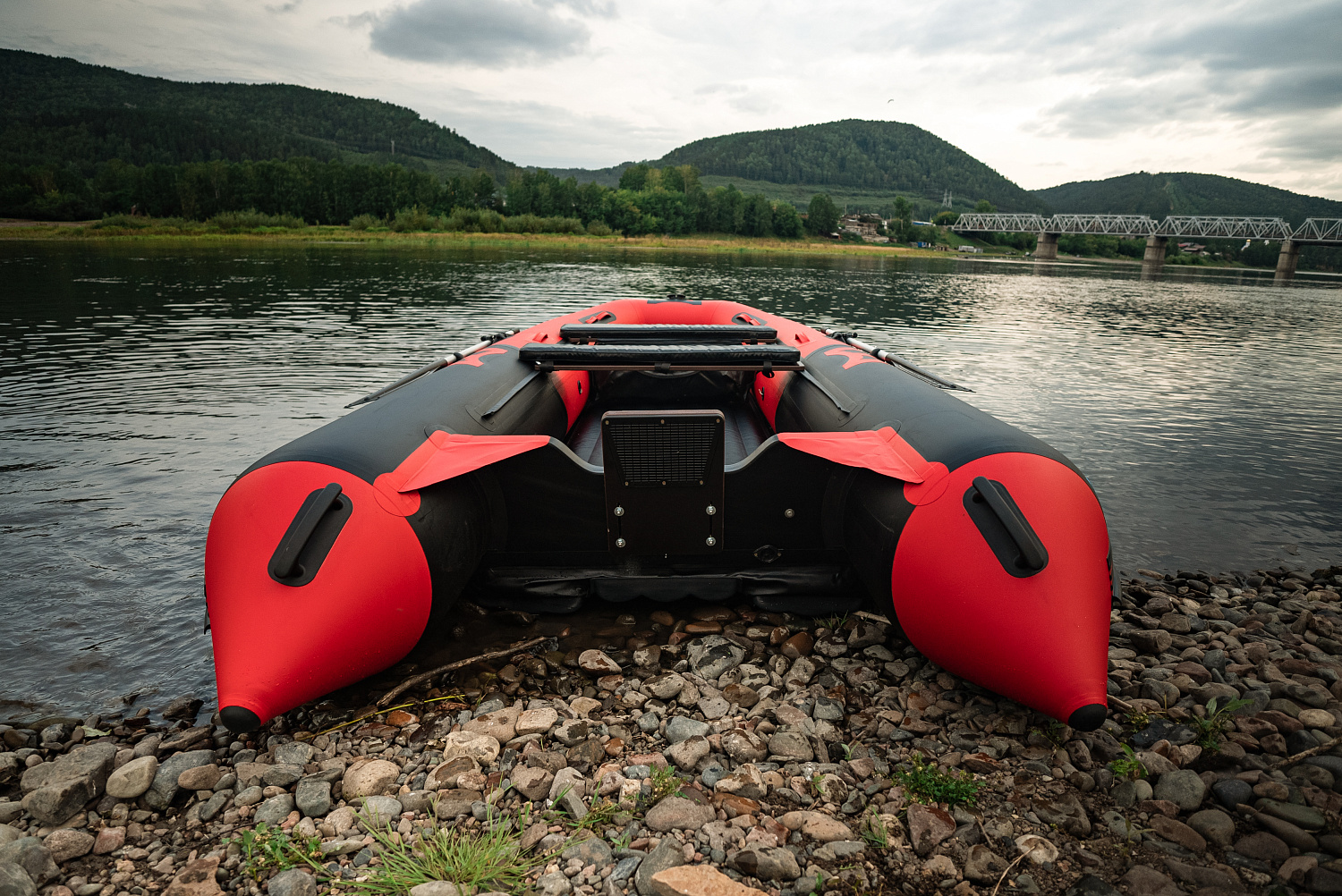 Лодка MISHIMO RIVER JET 390 под водомет в Кемерово