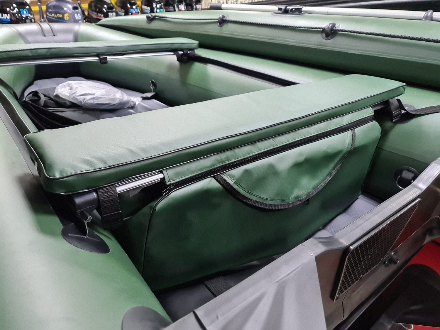 КОМПЛЕКТ МЯГКИХ НАКЛАДОК С СУМКОЙ ДЛЯ ЛОДОК 110Х20 ЗЕЛЕНЫЙ в Кемерово