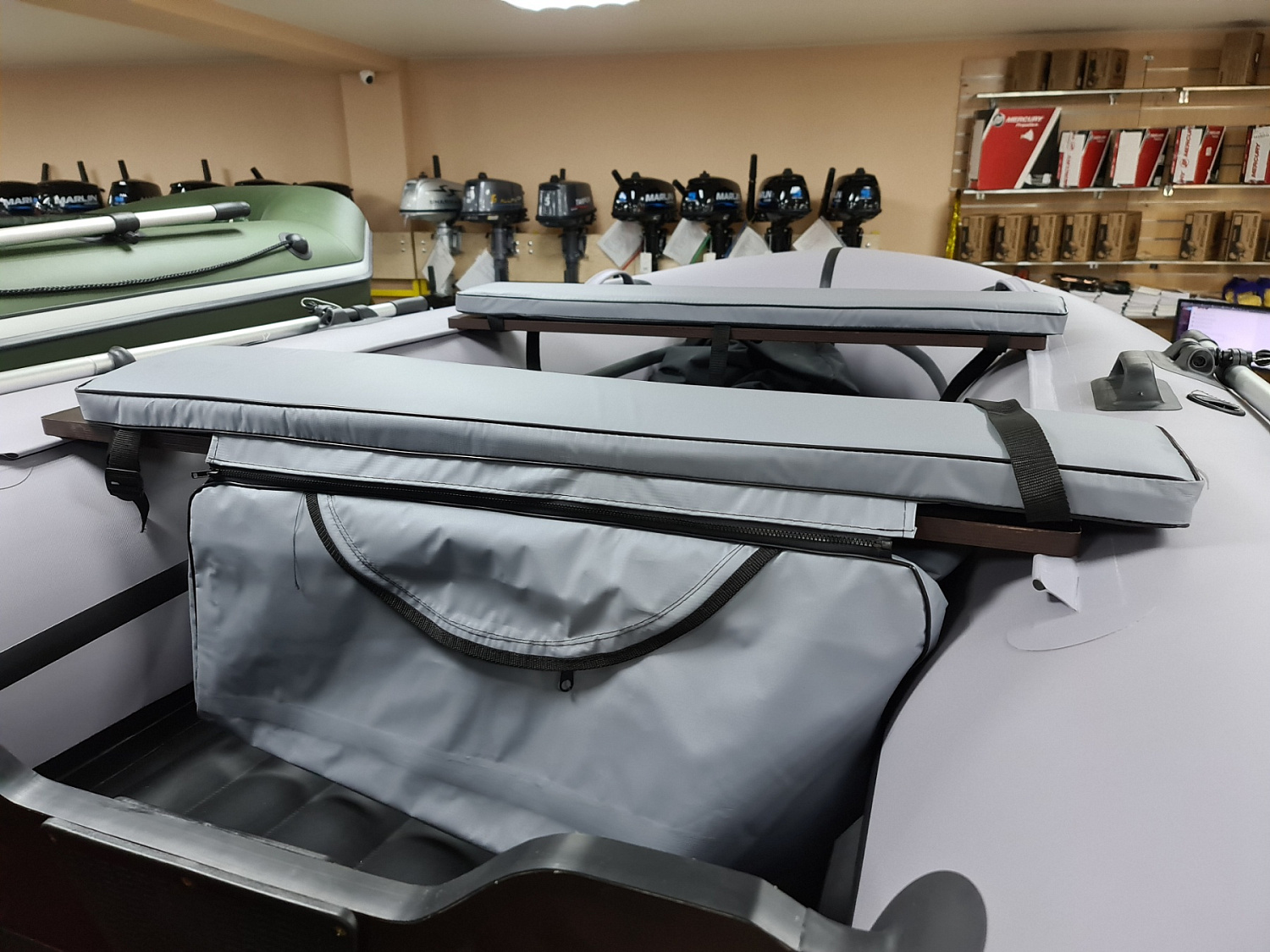 КОМПЛЕКТ МЯГКИХ НАКЛАДОК С СУМКОЙ ДЛЯ ЛОДОК 110Х20 СЕРЫЙ в Кемерово