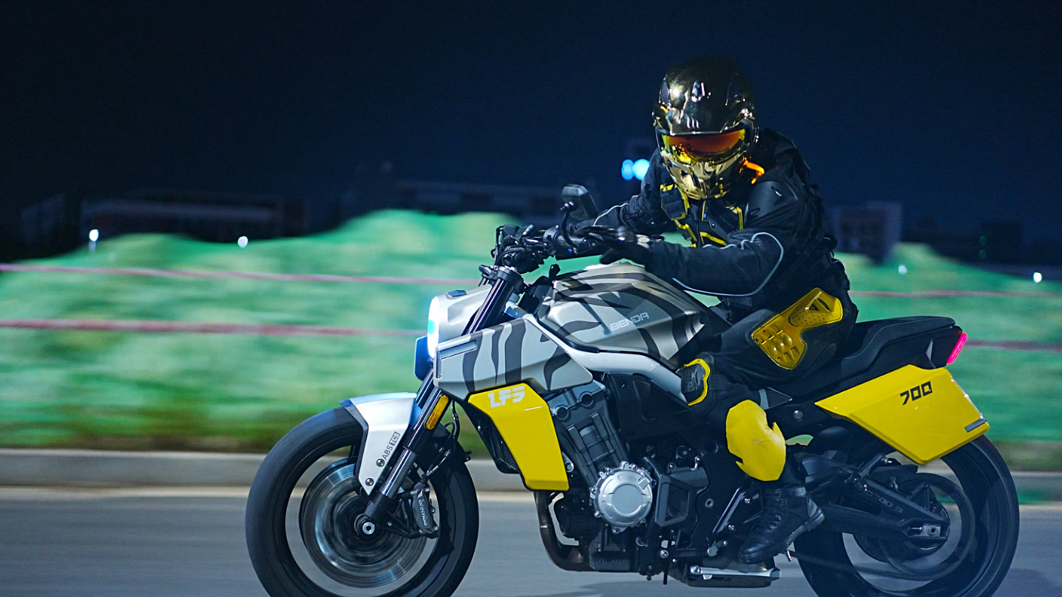 Мотоцикл Benda LFS 700 в Кемерово